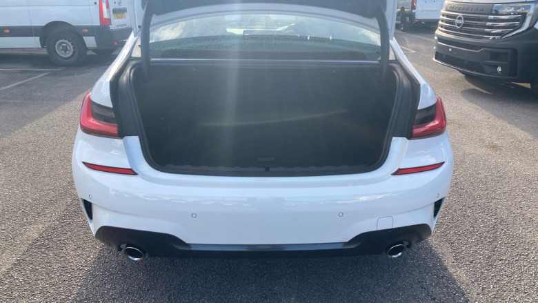 BMW 3 Series 330e M Sport 4dr Step Auto Saloon